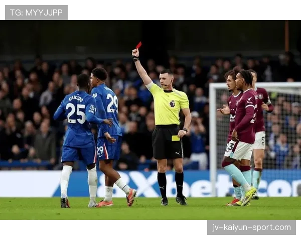 切尔西换帅计划浮现，马雷斯卡风波不断，新主帅成焦点，切尔西中途换帅